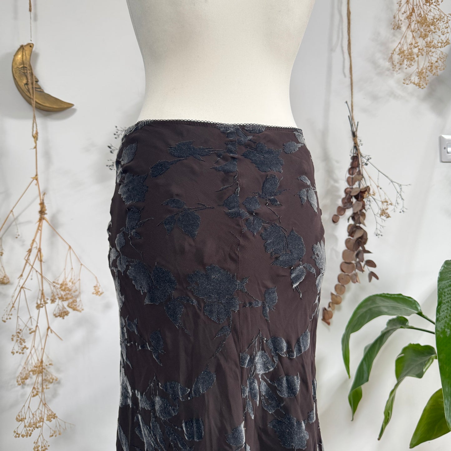 Velvet embossed skirt - size M