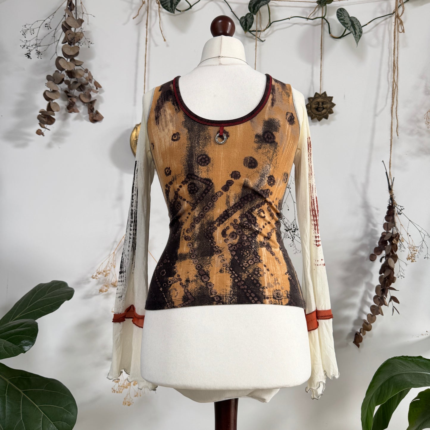 Save the Queen top - size S/M