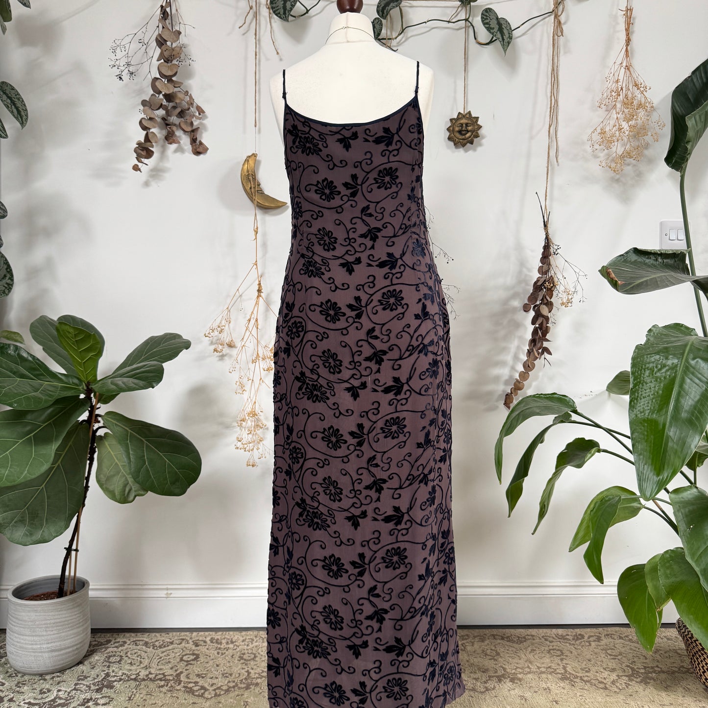 Velvet embossed dress - size M