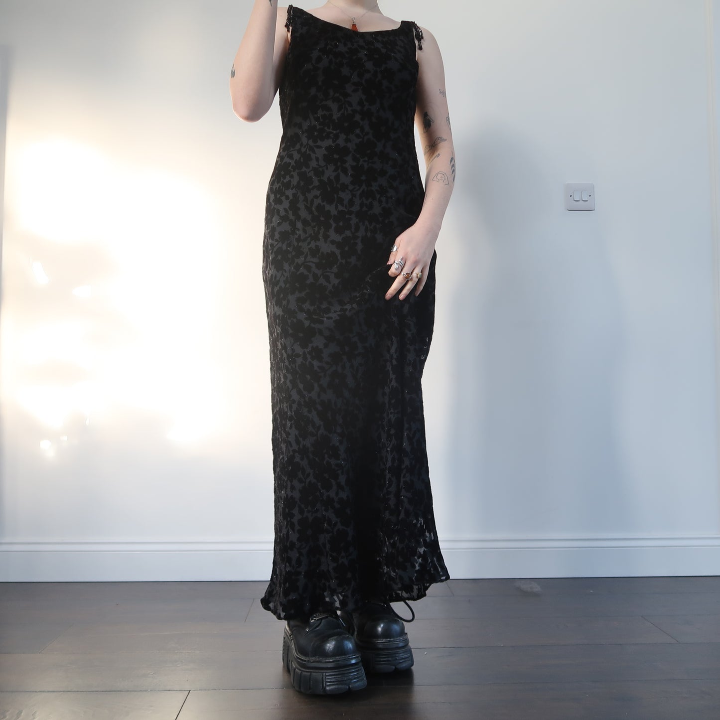 Black velvet dress - size 10
